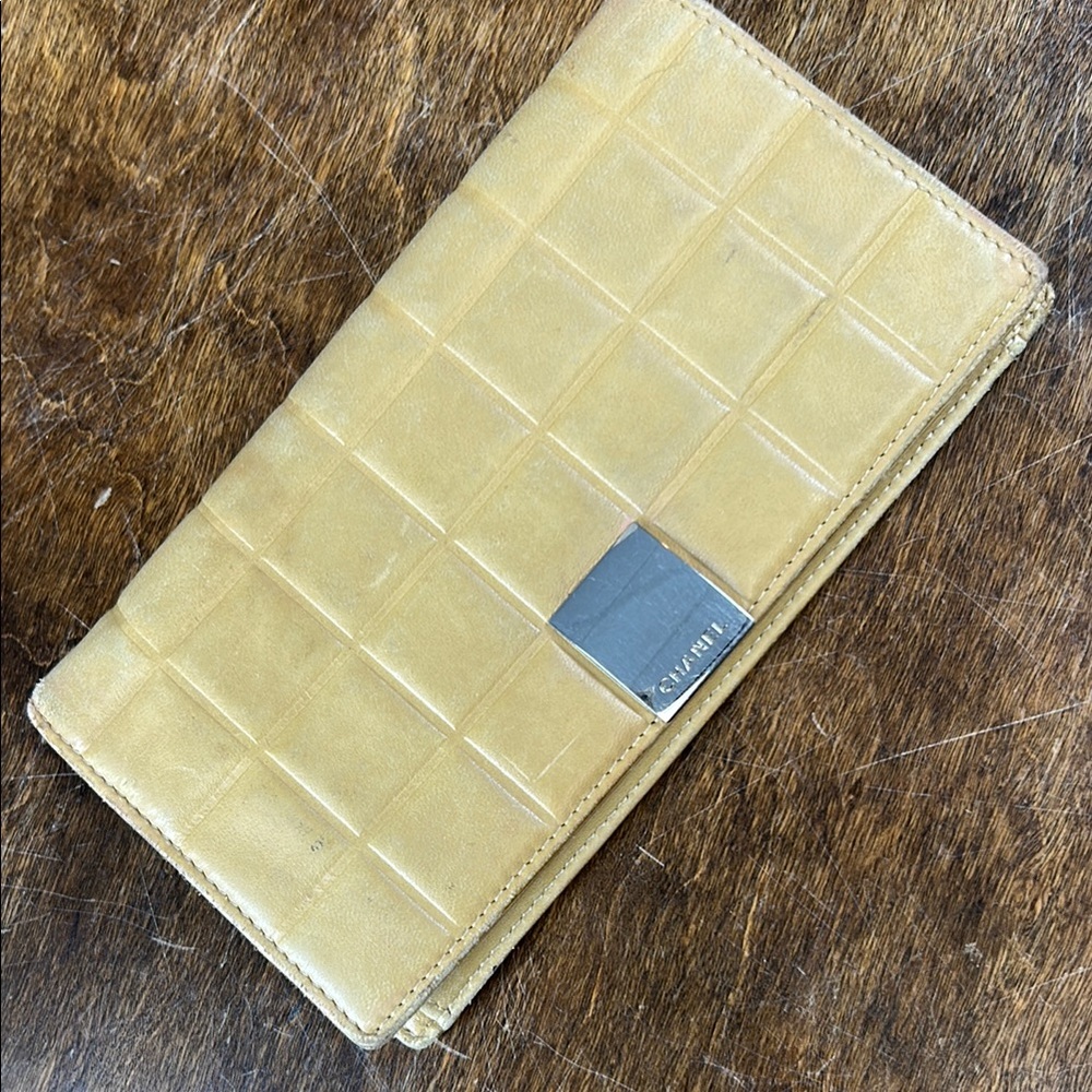 CHANEL‎ Authentic Gold Quilted Wallet